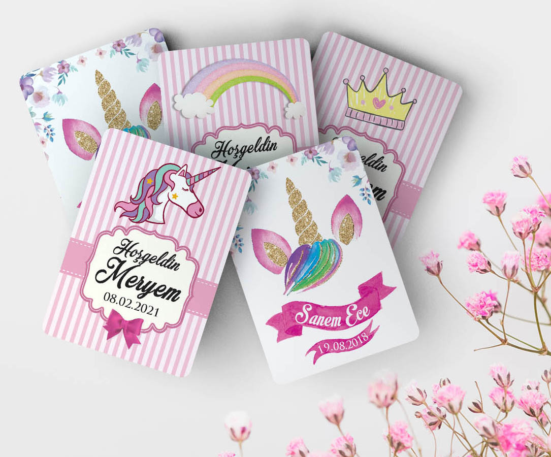 Kız Bebek Hediye Seti - Çikolata, Magnet, Kapı Süsü - Face Unicorn