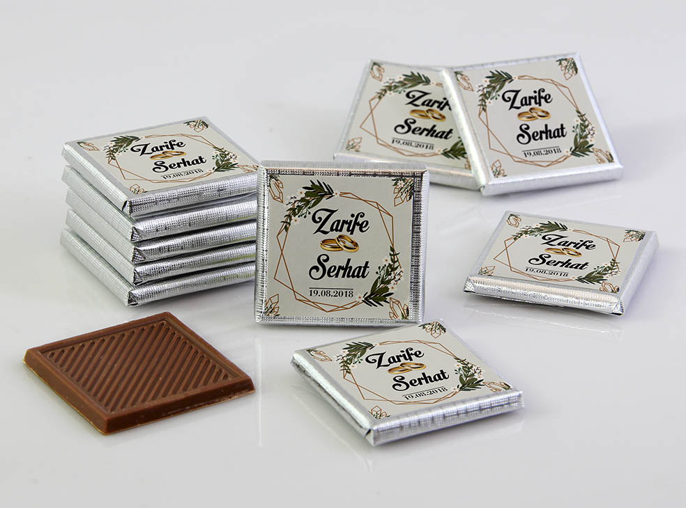 Siyah Ahşap Kutulu, UV Baskılı Söz, Nişan Çikolatası - Kristal Papatya