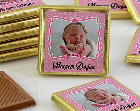 Kız Bebek Dökme Çikolata  - Fotoğraflı