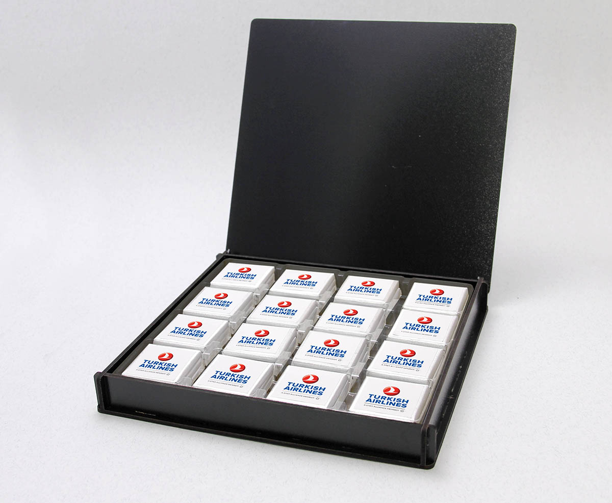 Kurumsal, Ahşap Kutulu Madlen Çikolata - 32’li - Logo veya Fotoğraf