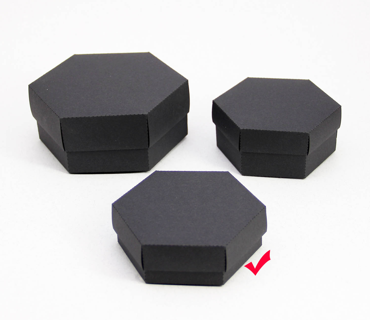 10 x 9 x 3 cm Altıgen Kapaklı Siyah Karton Kutu