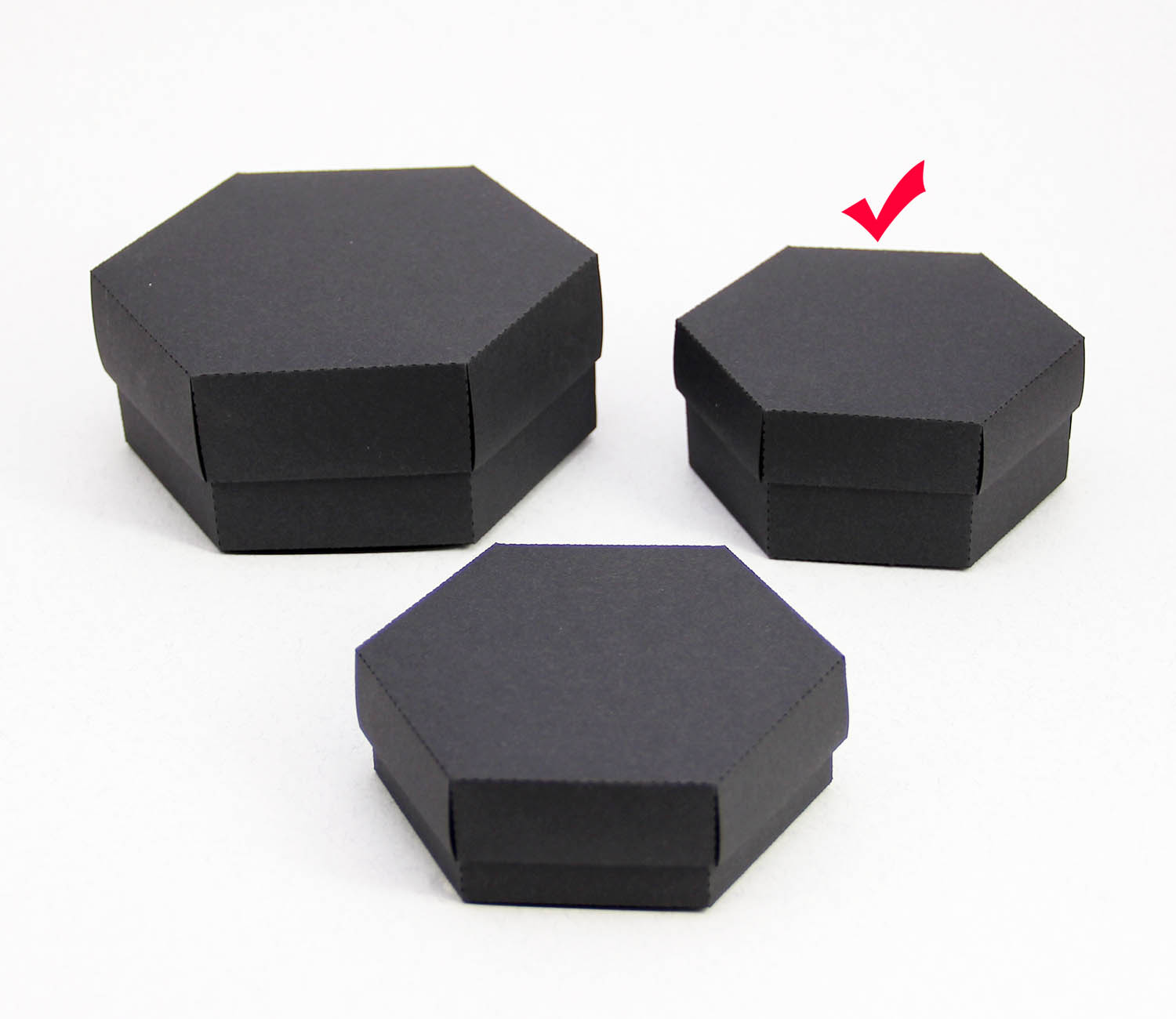10 x 9 x 4 cm Altıgen Kapaklı Siyah Karton Kutu