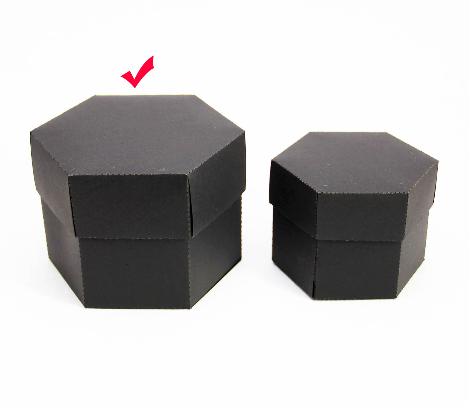 13 x 11 x 9 cm Altıgen Kapaklı Siyah Karton Kutu