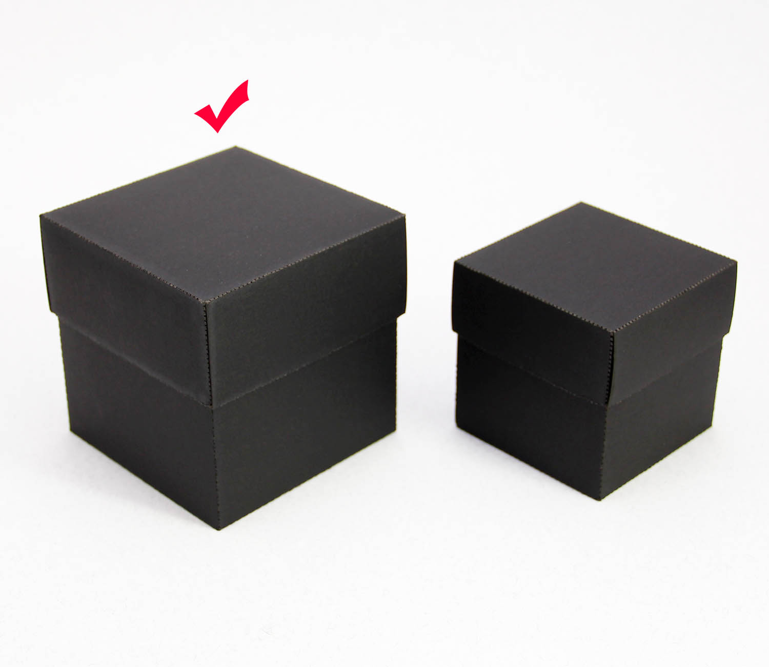 9 x 9 x 9 cm Kapaklı Siyah Karton Kutu