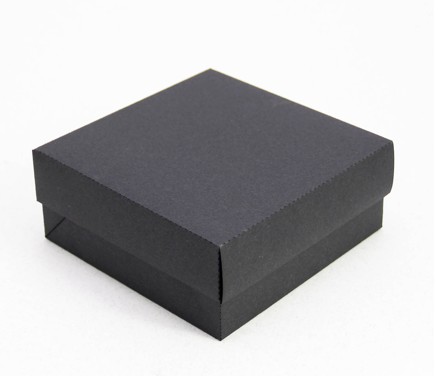 12 x 12 x 5 cm Kapaklı Siyah Karton Kutu