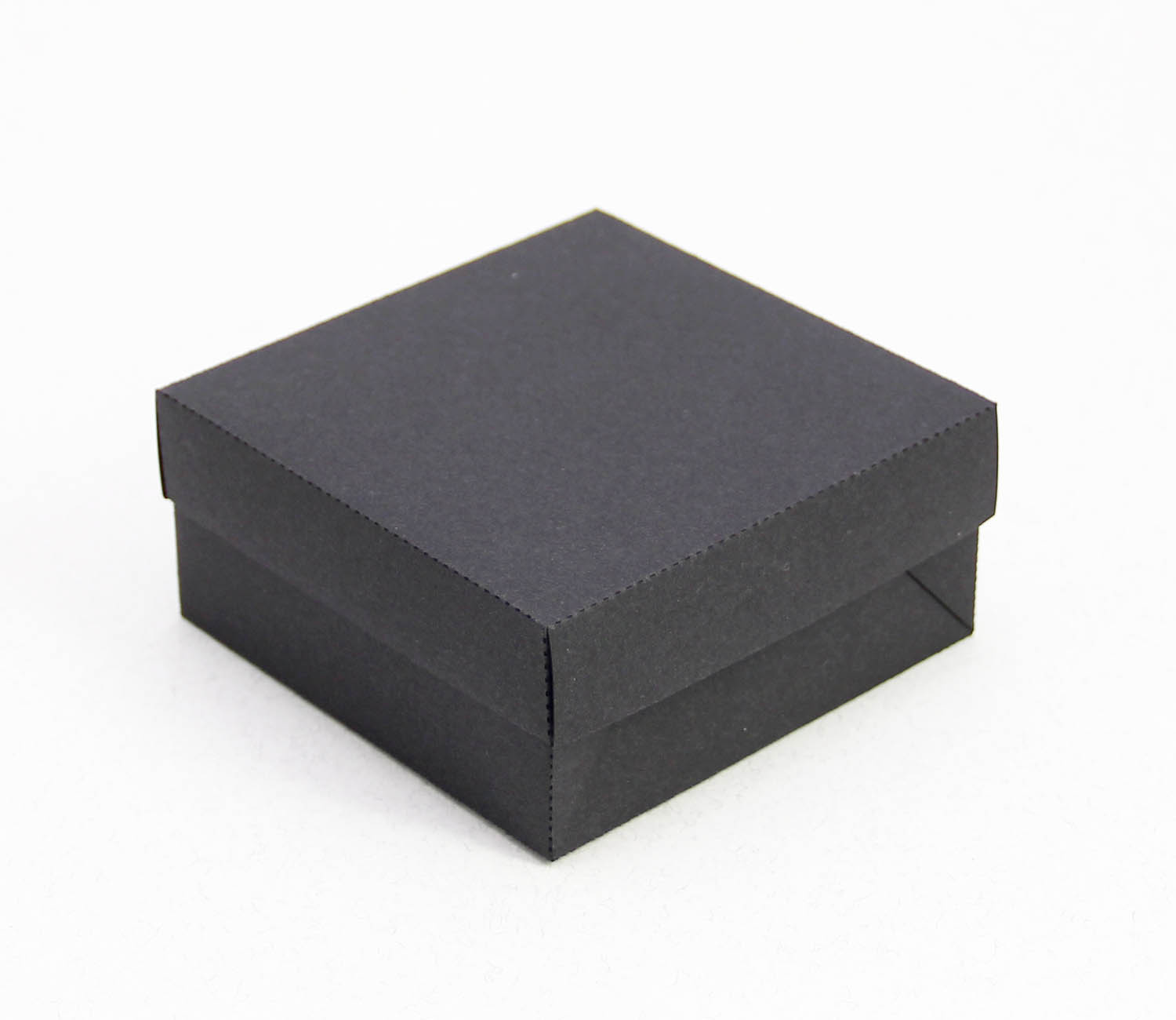 9 x 9 x 4 cm Kapaklı Siyah Karton Kutu