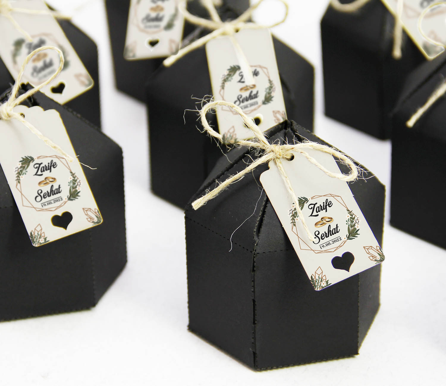 Altıgen Kubbe Şekilli Şeker ve Lokum Kutusu - Siyah Karton