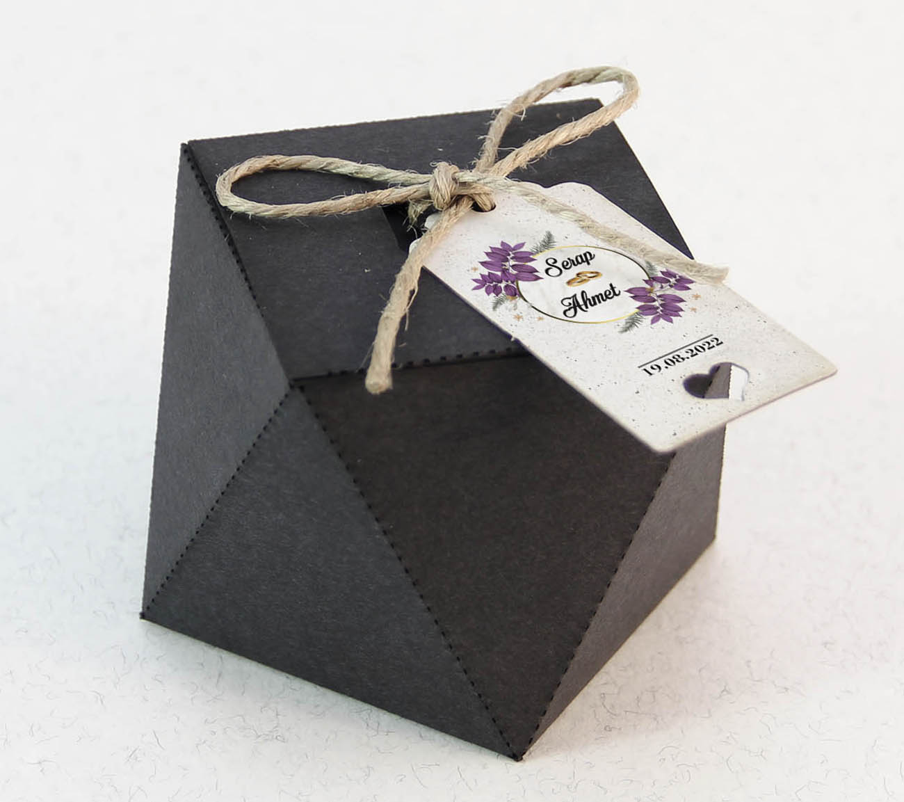 Siyah Karton Elmas Şekilli Şeker ve Lokum Kutusu