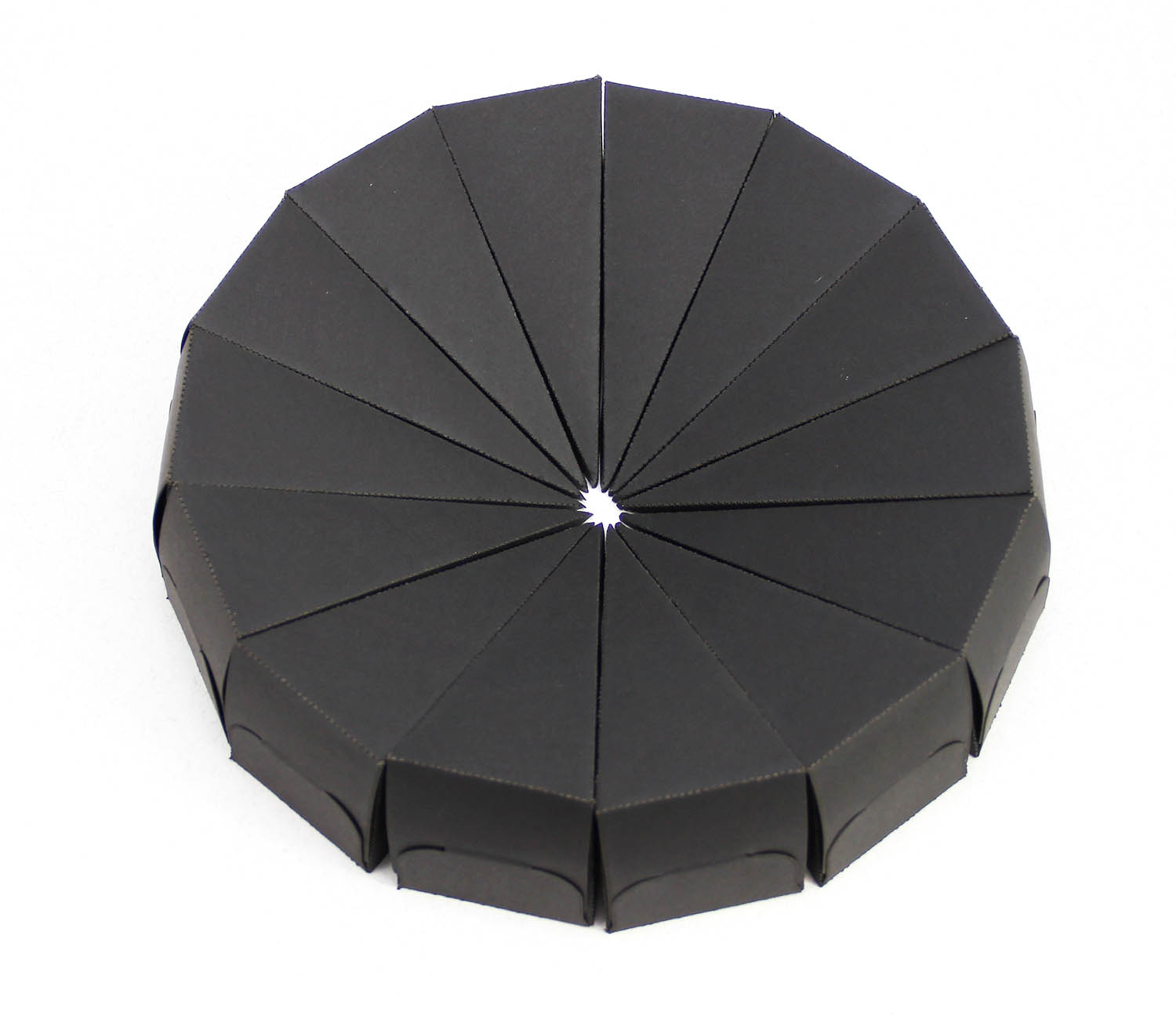 Siyah Karton Külah Şekilli Şeker ve Lokum Kutusu