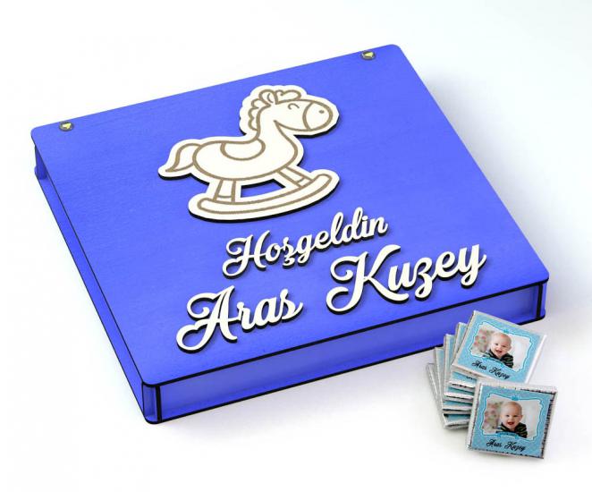 Ahşap Kutulu Erkek Bebek Çikolatası - Oyuncak At